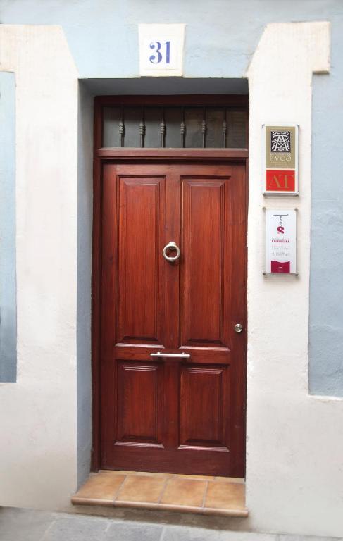 Apartamentos Alcoba De Baco Барбастро Номер фото